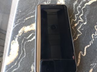 iPhone 11 Pro Max-thumb-3
