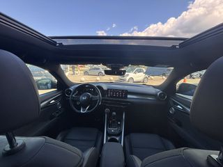 Alfa Romeo Tonale 2023 1.3 PHEV  Veloce AT6 e-Q4 280ps-thumb-12