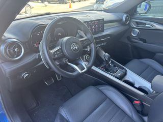 Alfa Romeo Tonale 2023 1.3 PHEV  Veloce AT6 e-Q4 280ps-thumb-10