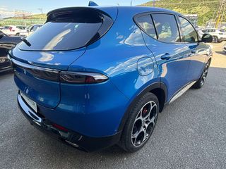 Alfa Romeo Tonale 2023 1.3 PHEV  Veloce AT6 e-Q4 280ps-thumb-7