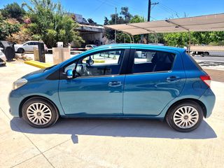 Toyota Yaris 2011-thumb-7