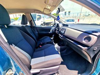 Toyota Yaris 2011-thumb-15