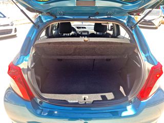 Toyota Yaris 2011-thumb-21