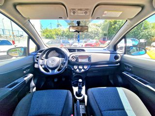 Toyota Yaris 2011-thumb-24