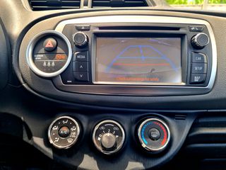 Toyota Yaris 2011-thumb-29
