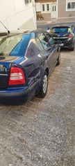 Skoda Octavia 2004-thumb-7