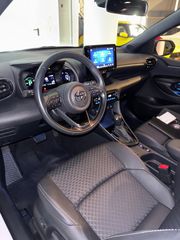 Toyota Yaris 2023 BI TONE HYBRID-thumb-8