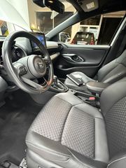 Toyota Yaris 2023 BI TONE HYBRID-thumb-14