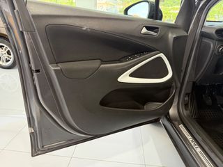 Opel Crossland X 2020-thumb-27