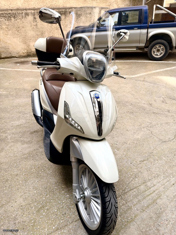 Piaggio Beverly 300i 2012 ΕΥΚΑΙΡΙΑ ΣΕ ΑΡΙΣΤΗ ΚΑΤΑΣΤΑΣΗ!!!