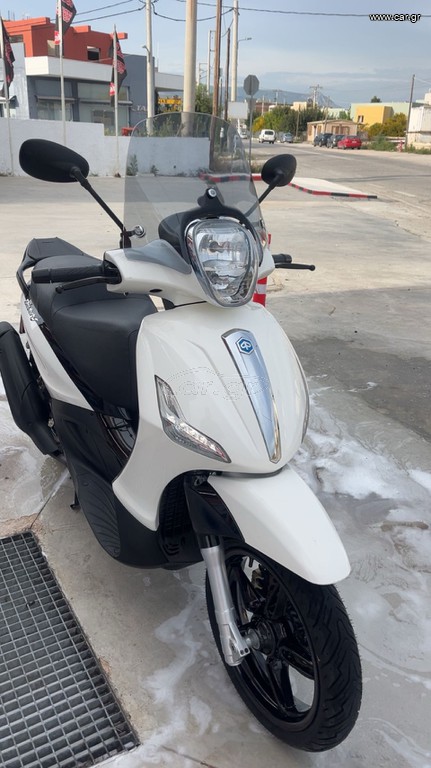 Piaggio Beverly 350 2021