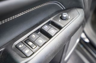 Jeep Compass 2023 4xe Limited 4x4-thumb-12