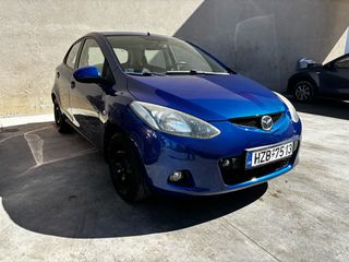 Mazda 2 2009-thumb-1