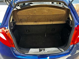 Mazda 2 2009-thumb-7