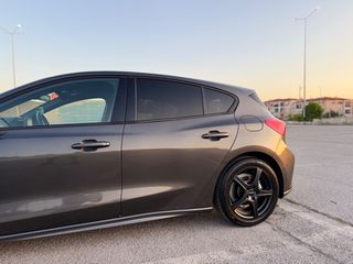 Ford Focus 2018 1.5_TDCi_EcoBlue_ST-LINE-thumb-81