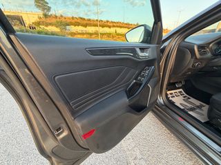Ford Focus 2018 1.5_TDCi_EcoBlue_ST-LINE-thumb-51