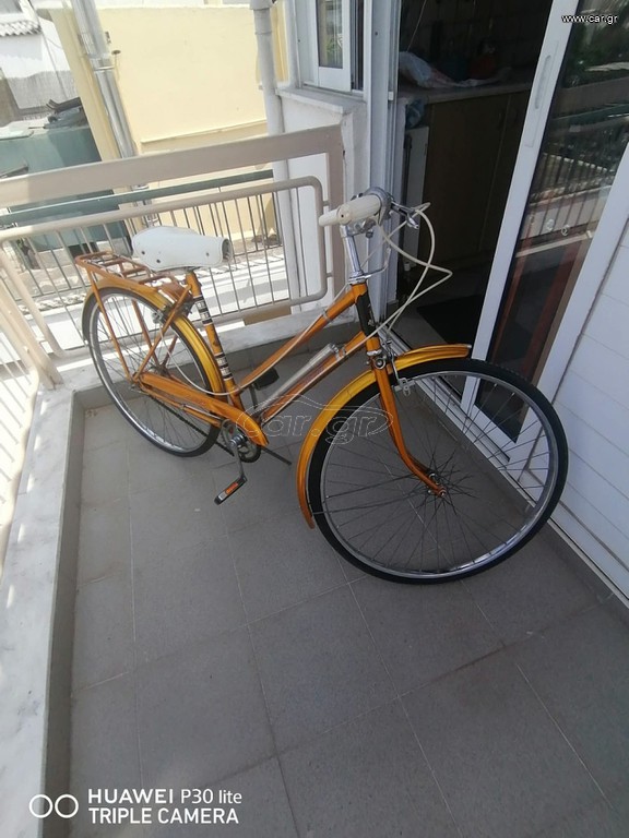Πόλης Raleigh 1980