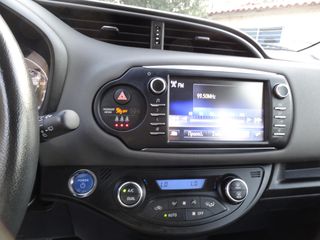 Toyota Yaris 2018-thumb-22