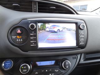 Toyota Yaris 2018-thumb-23