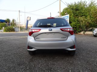 Toyota Yaris 2018-thumb-10