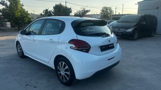 Peugeot 208 2019-thumb-7