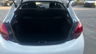 Peugeot 208 2019-thumb-10