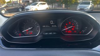 Peugeot 208 2019-thumb-11