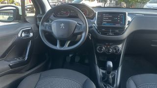Peugeot 208 2019-thumb-12