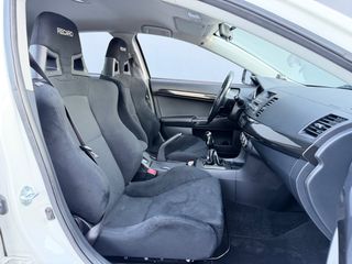 Mitsubishi Lancer Evo 2009 HKS-thumb-16
