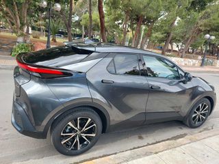 Toyota C-HR 2025 C-lub
