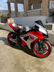 Suzuki GSX-R 1000 2008 K8-thumb-2
