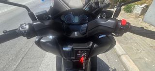 Suzuki Burgman 400 2020-thumb-8