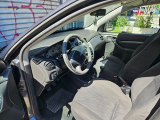 Ford Focus 2001-thumb-5