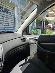 Ford Focus 2001-thumb-7