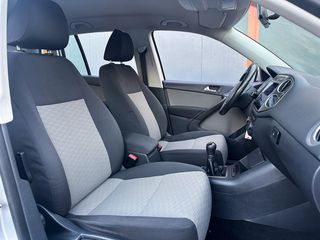 Volkswagen Tiguan 2013 Facelift, 4x4,Ελληνικής αντιπροσωπείας, Οθόνη Carplay,Βιβλίο-thumb-13