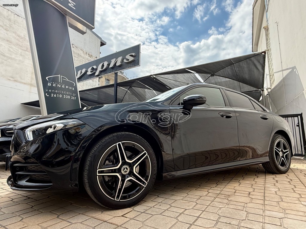 Mercedes-Benz A 250 2022 A250e Sedan | AMG Line | Night Package-8G DCT