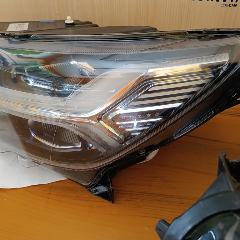 Volvo xc40 32342524