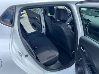 Renault Clio 2015 1.2  120ps Automatic-thumb-14