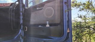 Volvo 2000 FH16 520-thumb-9