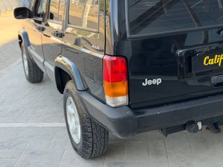 Jeep Cherokee 2001-thumb-8