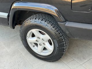 Jeep Cherokee 2001-thumb-14