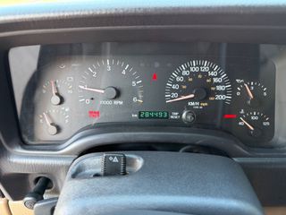 Jeep Cherokee 2001-thumb-26