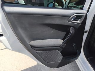 Peugeot 208 2017 1.2 E-VTI ACTIVE-thumb-13