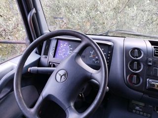 Ψυγείο Mercedes-Benz 2002 atego 1828