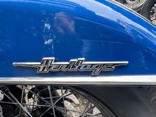 Harley Davidson Heritage Softail Classic 2023-thumb-14