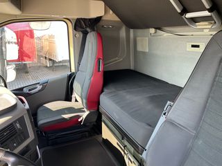 Volvo 2014 FH-13-460 XL  EURO 6-thumb-25