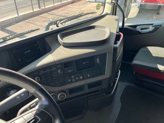 Volvo 2014 FH-13-460 XL  EURO 6-thumb-27