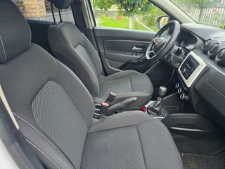 Dacia Duster 2019 PRESTIGE FULL EXTRA-thumb-29