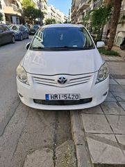 Toyota Auris 2011