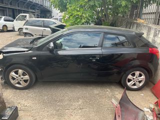 Kia Ceed / cee'd 2010-thumb-1